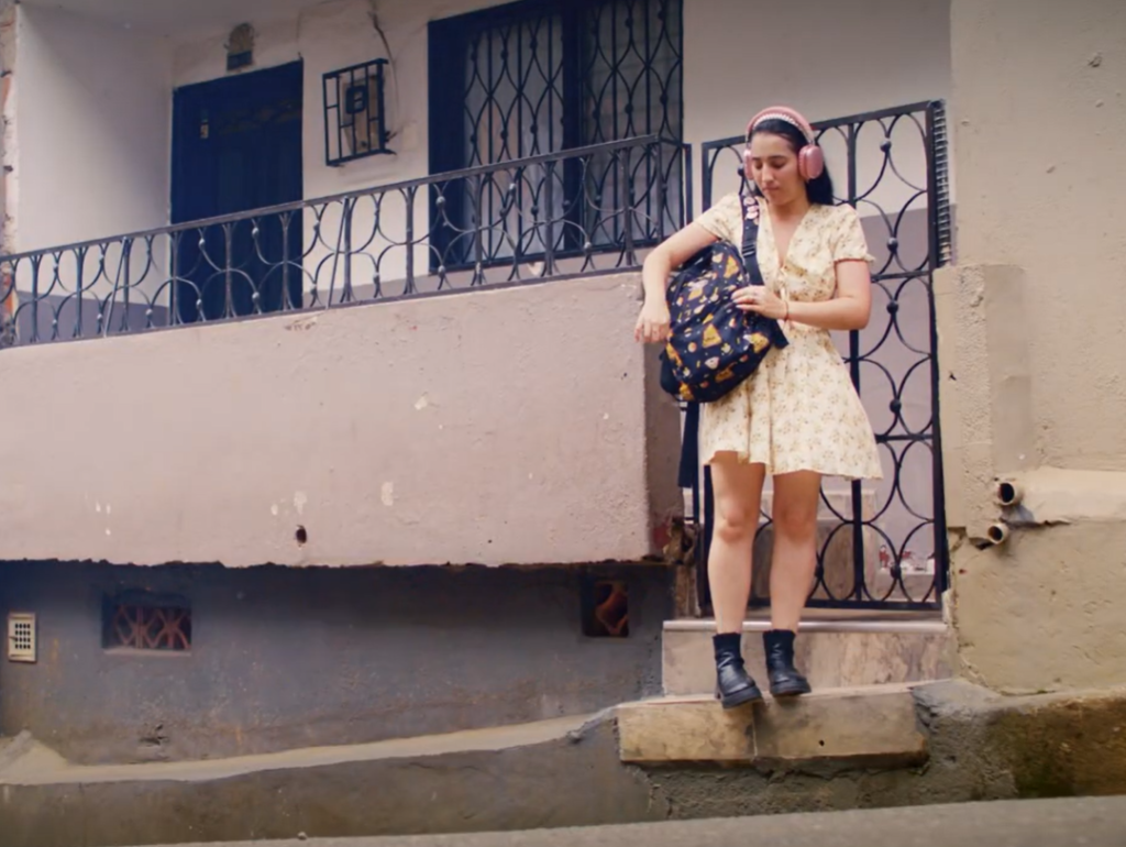 Manrique: Documental